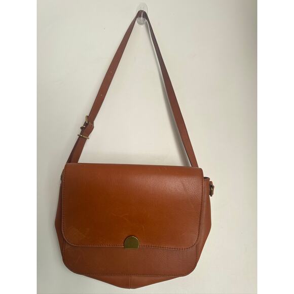 Madewell The Abroad Leather Shoulder Bag in Toffee - Picture 2 of 10
